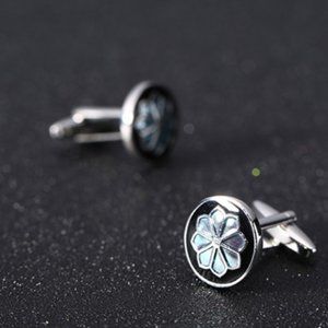 Men's shirt cuff cuff nails